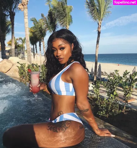 Miracle Watts OnlyFans Thumbnail #HniEPiP3bU