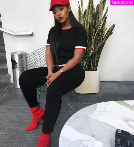 Miracle Watts OnlyFans Thumbnail #JVIlwKis6A