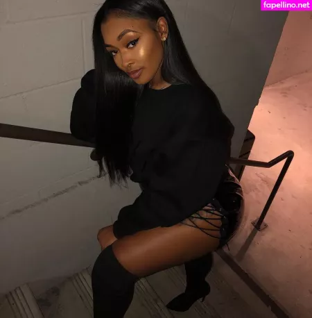 Miracle Watts OnlyFans Thumbnail #O2cGh1eFCY