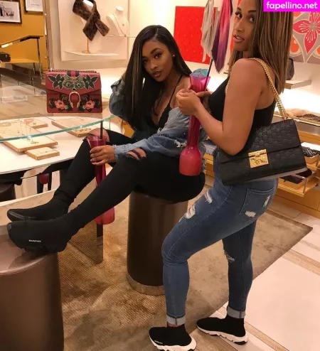 Miracle Watts OnlyFans Thumbnail #U1VYSgmwfj