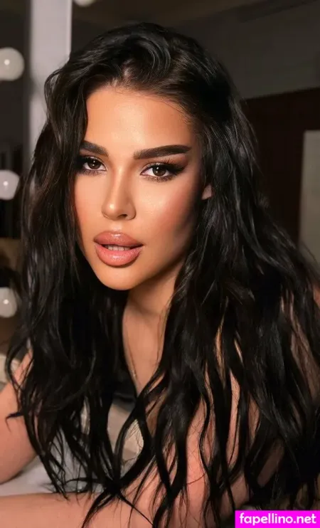 Miraclekamila OnlyFans Thumbnail #LhnsHY6SWH