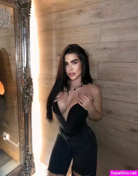 Miraclekamila OnlyFans Thumbnail #bKc25IiA4J