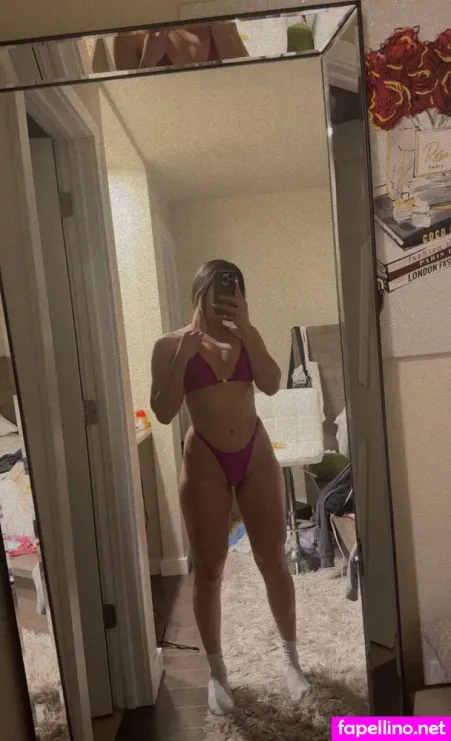 Miracristinaax OnlyFans Thumbnail #c9M9IrWN8J