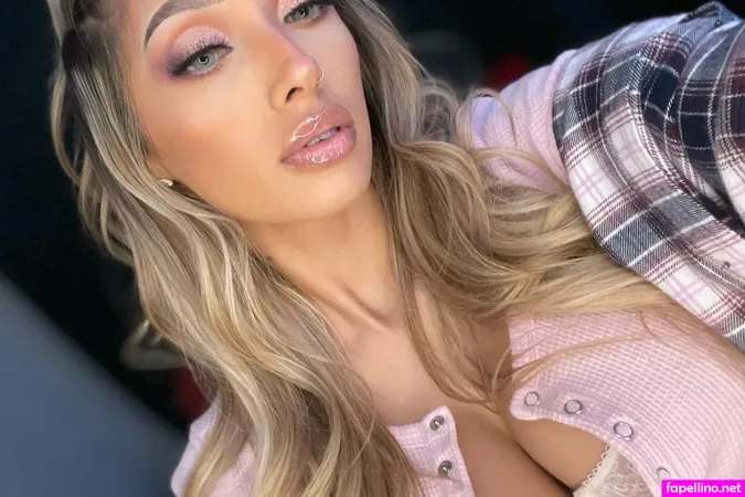 Mirahbellaofficial OnlyFans Thumbnail #9Bv3KUC9xi