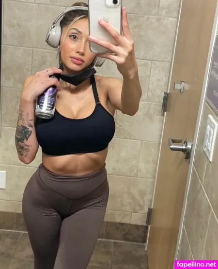 Mirahbellaofficial OnlyFans Thumbnail #aOfgWyTkLg