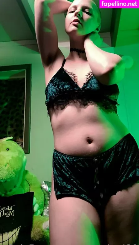 Miramira420 OnlyFans Thumbnail #8SFFySlY6S