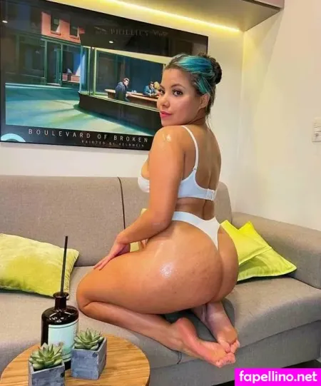 Miranda Bellato OnlyFans Thumbnail #iAP6uC9I01