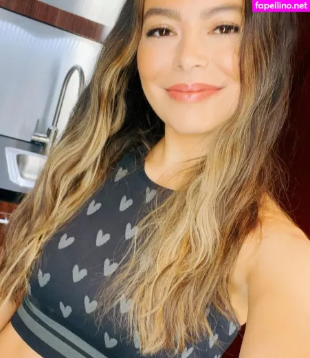 Miranda Cosgrove OnlyFans Thumbnail #2ovF9e8c6V