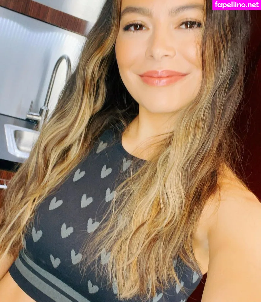 MirandaCosgrove, onlyfanssz Nude Leaked OnlyFans Photo #2ovF9e8c6V