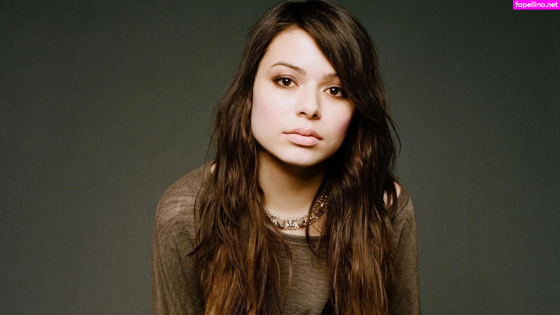 MirandaCosgrove, onlyfanssz Nude Leaked OnlyFans Photo #6Wny88cdFv