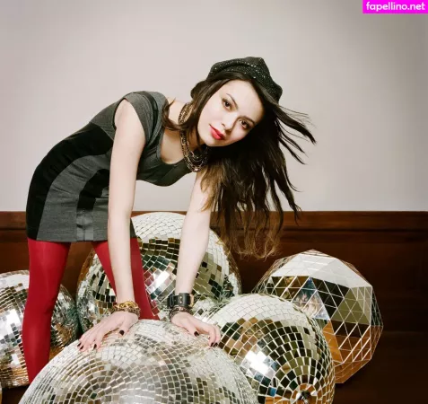 Miranda Cosgrove OnlyFans Thumbnail #8XtV03tHtq