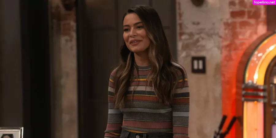 Miranda Cosgrove OnlyFans Thumbnail #8beAwPYBmt