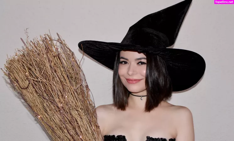 Miranda Cosgrove OnlyFans Thumbnail #F4UCEPiB6r