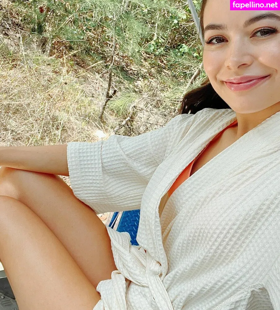 MirandaCosgrove, onlyfanssz Nude Leaked OnlyFans Photo #J5uVytBx3x