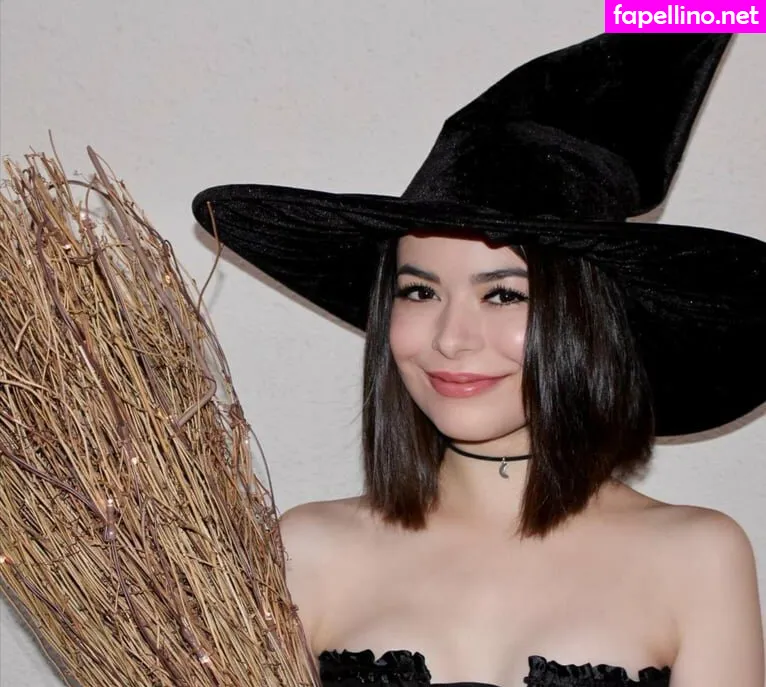 MirandaCosgrove, onlyfanssz Nude Leaked OnlyFans Photo #SDn96bCLyo