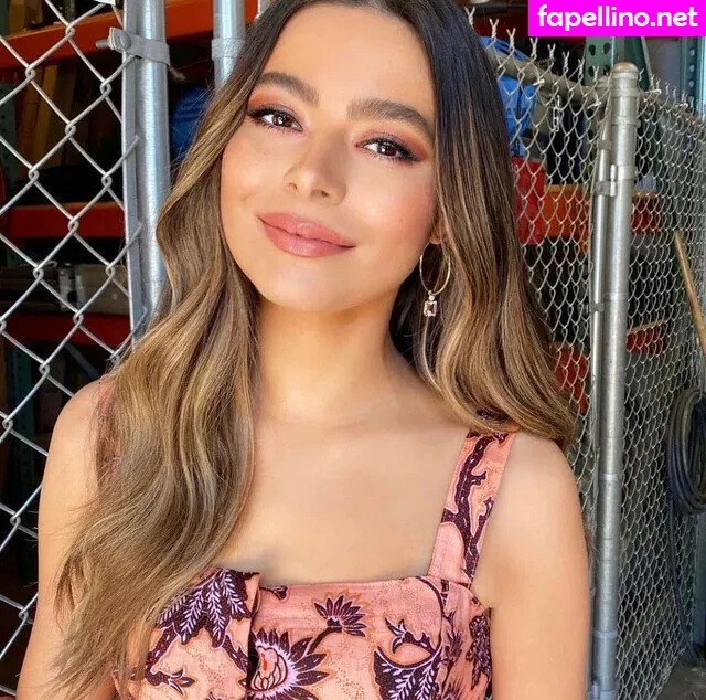 MirandaCosgrove, onlyfanssz Nude Leaked OnlyFans Photo #UZKw5DXVEe