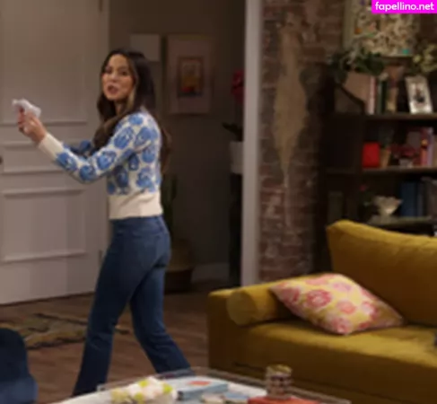 Miranda Cosgrove OnlyFans Thumbnail #a8lNAucFm8