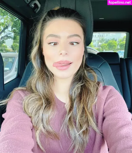 Miranda Cosgrove OnlyFans Thumbnail #hdTo4gLk7v