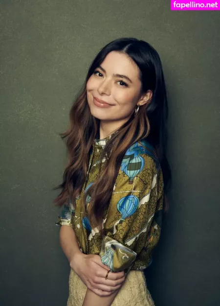Miranda Cosgrove OnlyFans Thumbnail #i1diTIJQZM