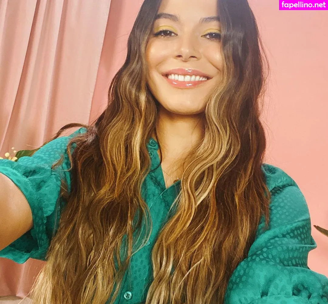 MirandaCosgrove, onlyfanssz Nude Leaked OnlyFans Photo #q1SASjUFK5