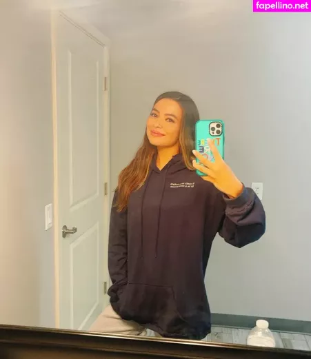 Miranda Cosgrove OnlyFans Thumbnail #sQ9XO1Cq8e