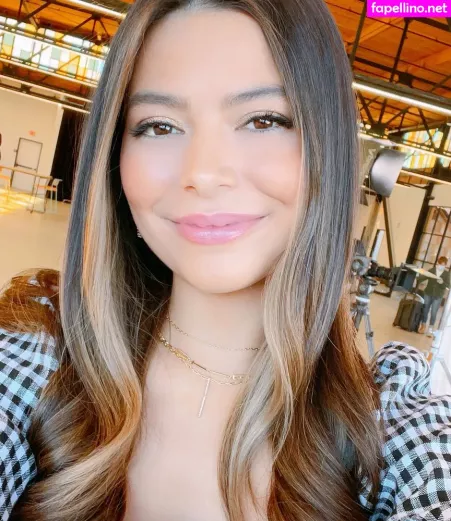 Miranda Cosgrove OnlyFans Thumbnail #zZpTxFDYQR
