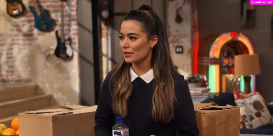 Miranda Cosgrove OnlyFans Thumbnail #zp9QiI3HoG