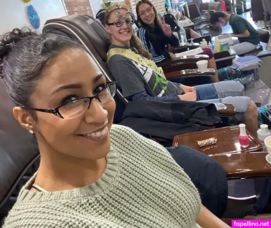 Miranda Know OnlyFans Thumbnail #659PgM6Nw2