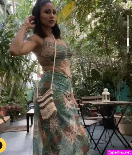 Miranda Know OnlyFans Thumbnail #UDIIVxMkrs