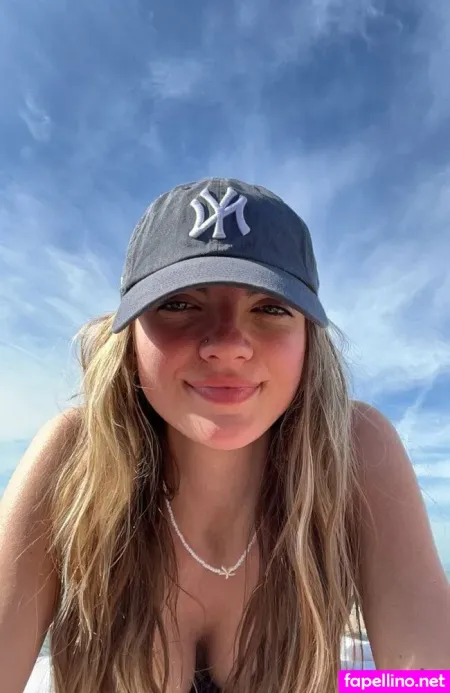 Miranda Kurtz OnlyFans Thumbnail #PsFqJ3NaMJ