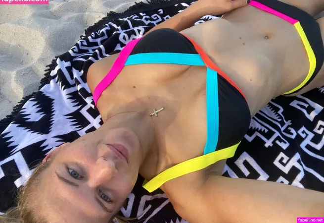 Miranda Maverick OnlyFans Thumbnail #XUeTjlEz26