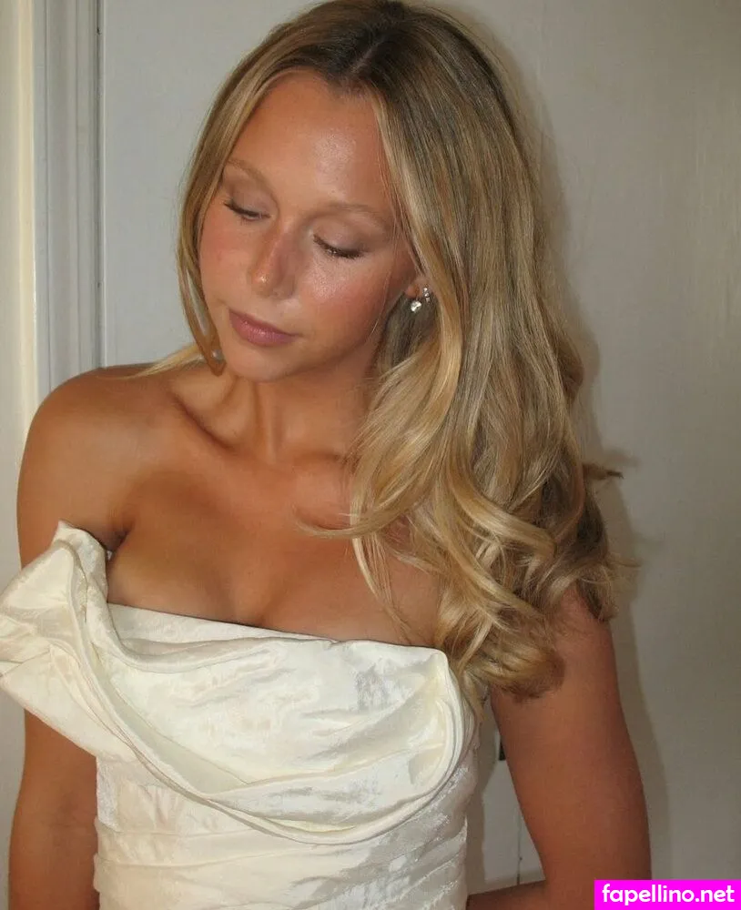 miranda.mckeon Nude Leaked OnlyFans Photo #nDuodXcZ4L