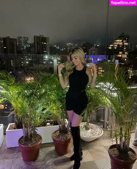 Mirandahalil OnlyFans Thumbnail #5axoP00ftU