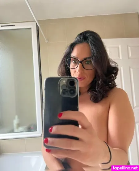 Mirandamaracasfree OnlyFans Thumbnail #eUOBA7coOi