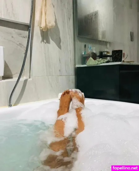 Mirandaplant OnlyFans Thumbnail #2Ib8cqvXnh