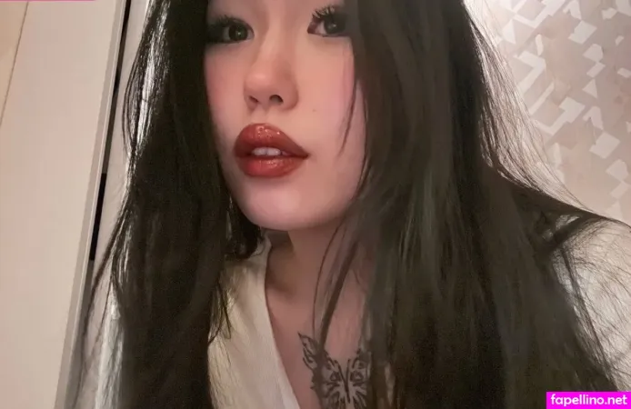 Miraqqwerty OnlyFans Thumbnail #cPIJD8CTms