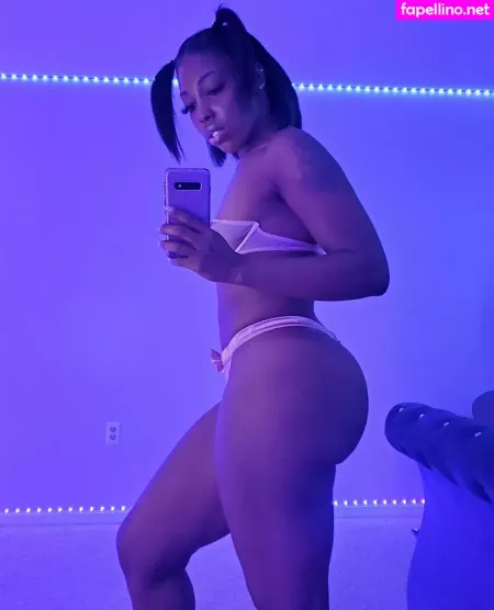 Mirascarlett OnlyFans Thumbnail #2BT9Lq89sB