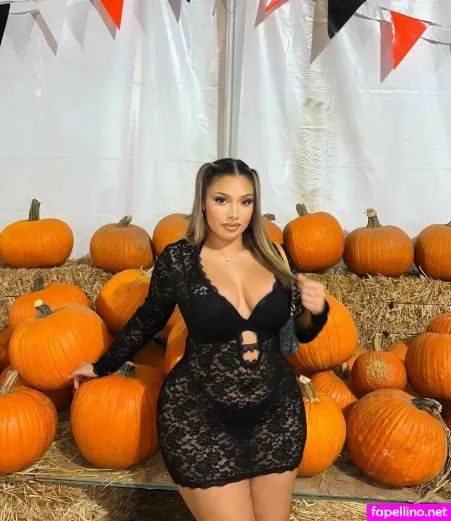 Miraya Heredia OnlyFans Thumbnail #oebJHC95ZB