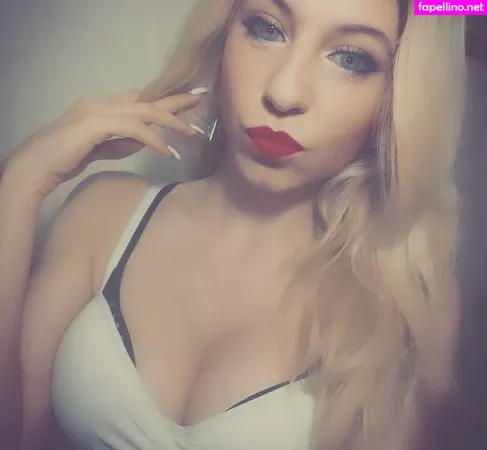 Mireia Rodriguez OnlyFans Thumbnail #72koe00mFY