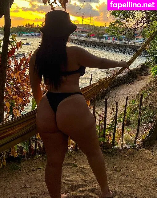 UMA DELICIAAAAAAAA, mirella_maysaa Nude Leaked OnlyFans Photo #1oyCVH4Y08