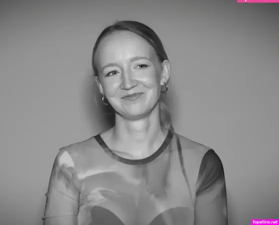 Mirella Precek OnlyFans Thumbnail #7Q5QpWkWjG