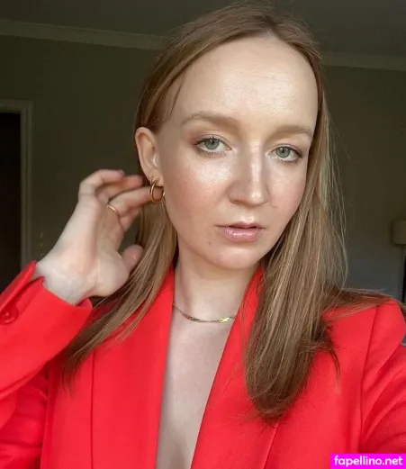 Mirella Precek OnlyFans Thumbnail #IEJL5fUcsi