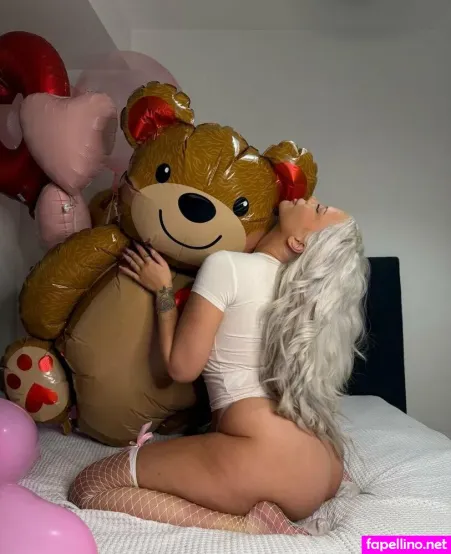 Mirellemiau OnlyFans Thumbnail #ROpYEIcUZ0