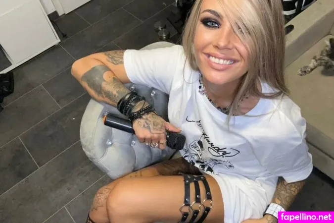 Miri Brook OnlyFans Thumbnail #ywdkFMV4bV