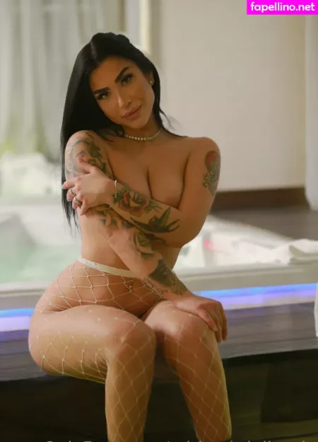 Miriammigliaccio OnlyFans Thumbnail #05PjKL5VOu