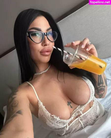 Miriammigliaccio OnlyFans Thumbnail #Vn0GbSsoK1