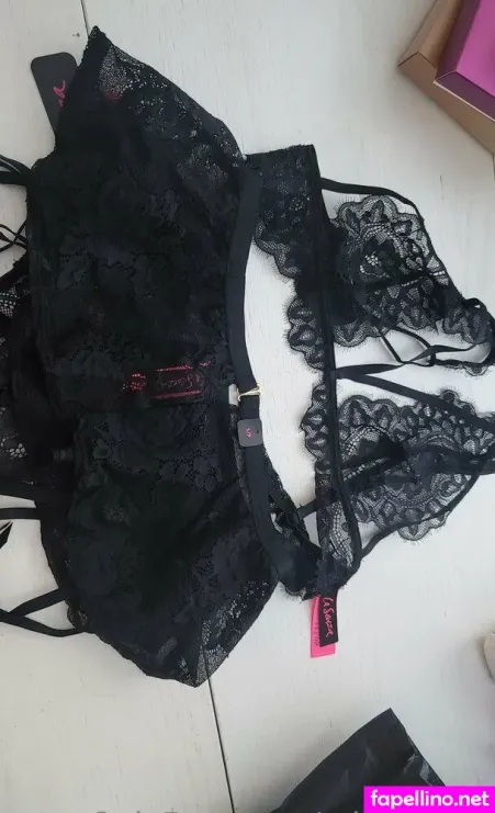 Mirlykitten OnlyFans Thumbnail #C4sKFo3fH1