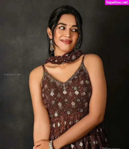 Mirnalini Ravi OnlyFans Thumbnail #IRe5qgzQKb