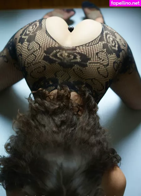 Mirra Chubarova OnlyFans Thumbnail #MVFLMK5Ke6
