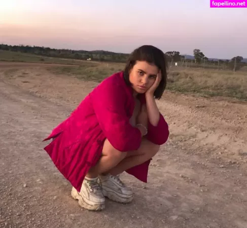 Mirra R OnlyFans Thumbnail #8JqLUJFora